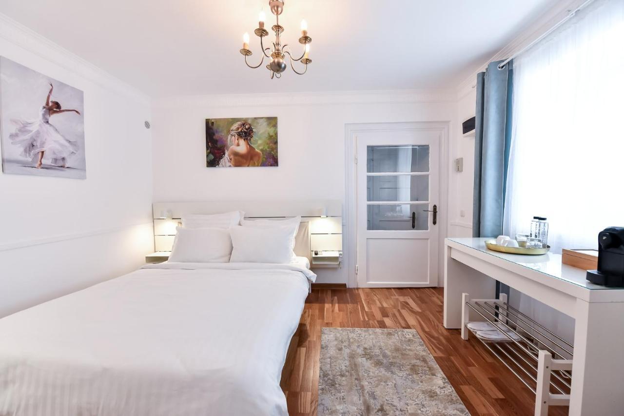 Five Rooms บราชอฟ ภายนอก รูปภาพ